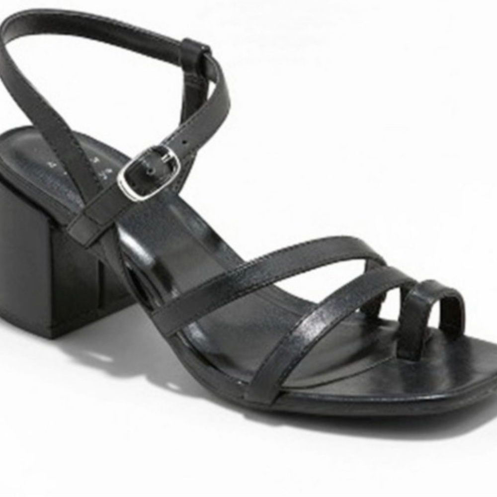 Black 90’s strappy block heel sandals